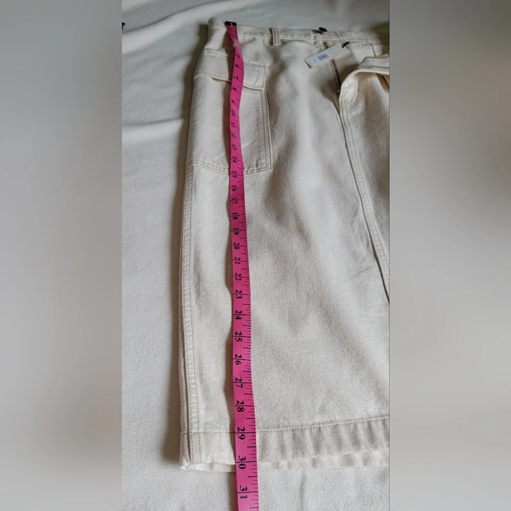 Banana Republic Harlow Denim Cargo skirt, size 10 - Picture 11 of 12